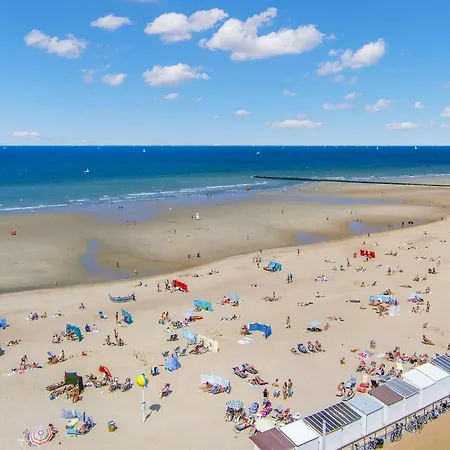 1 Bedroom In אוסטנדה